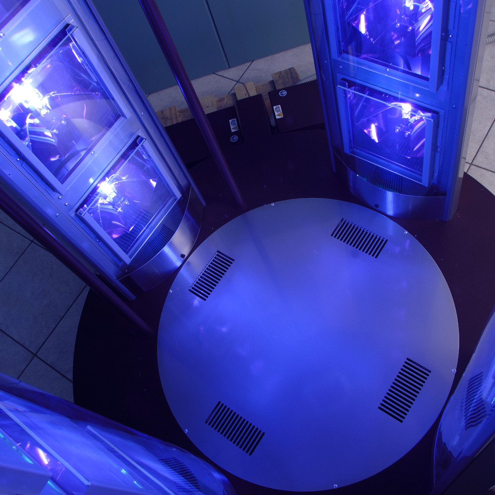 Magic tanning shower plus solarium 4 columns